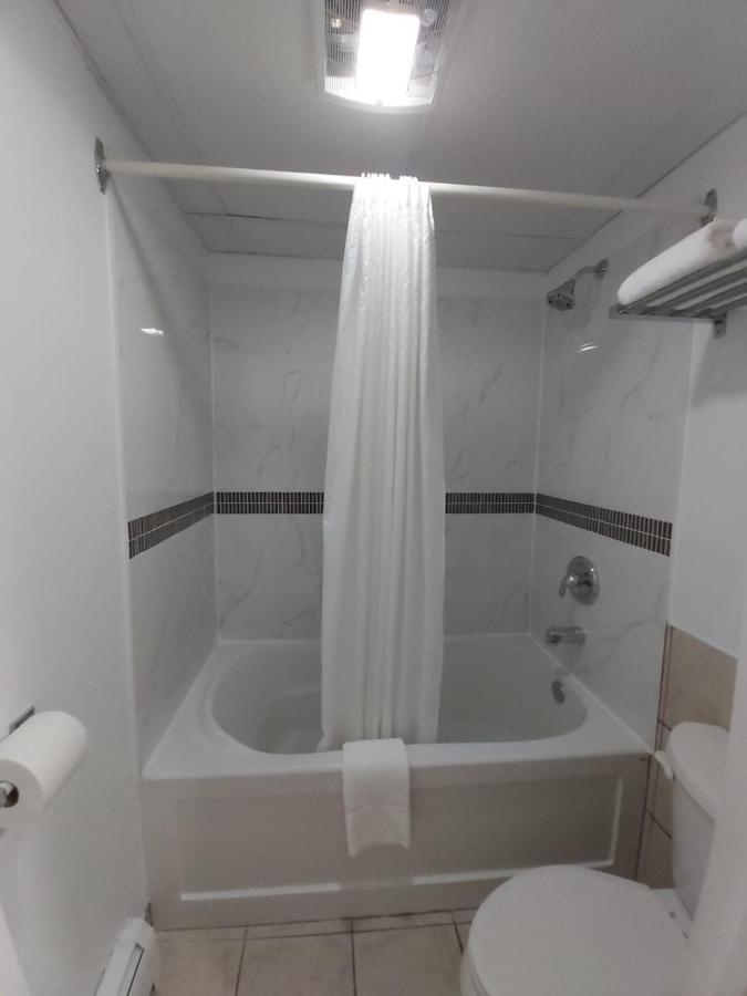 Arnprior Motor Inn Kültér fotó