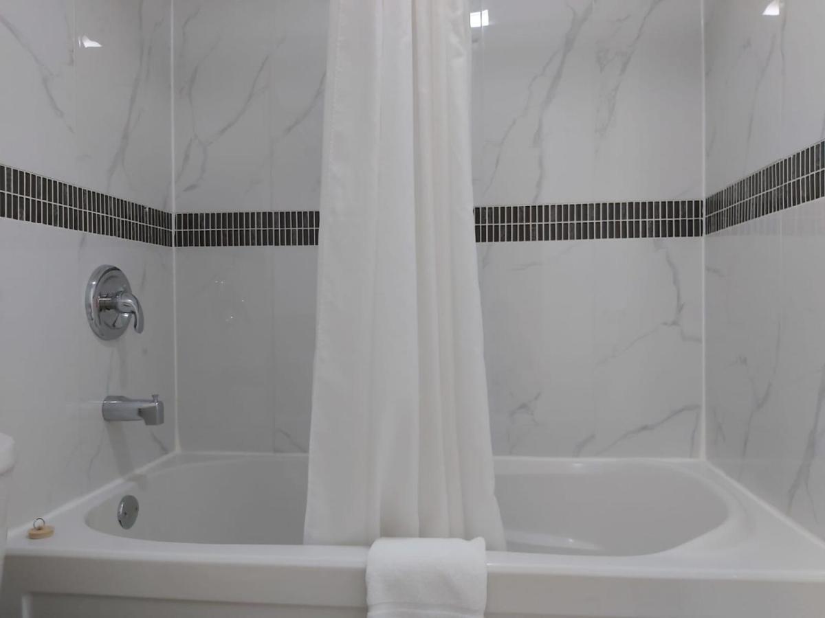 Arnprior Motor Inn Kültér fotó