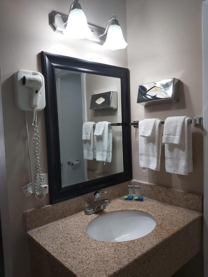 Arnprior Motor Inn Kültér fotó