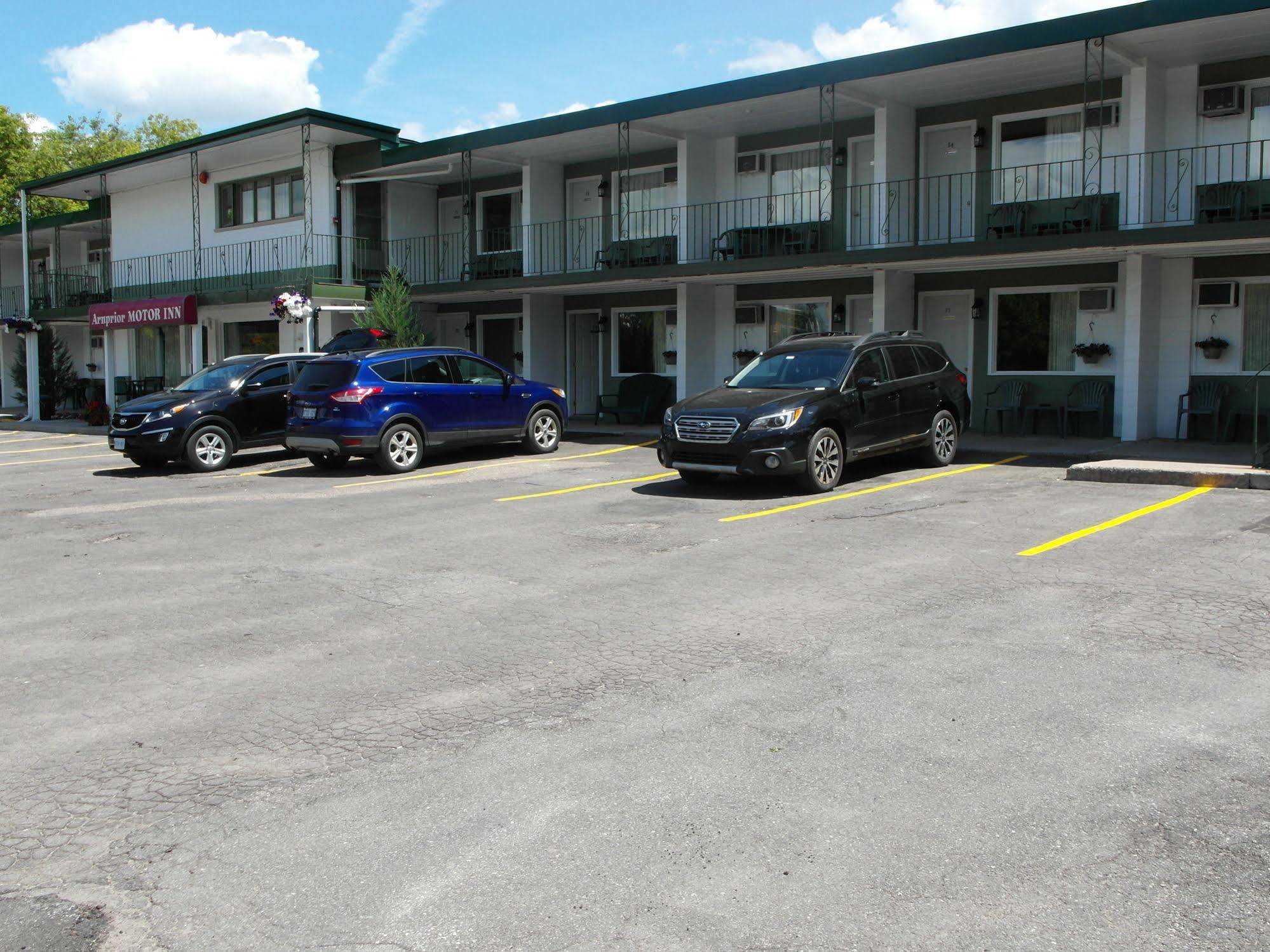 Arnprior Motor Inn Kültér fotó